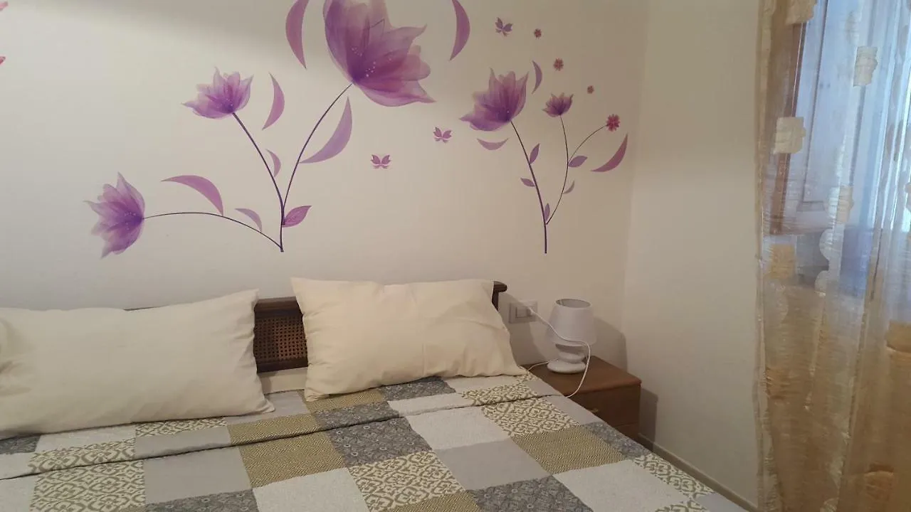 B&B Le Peonie Badesi 0*,