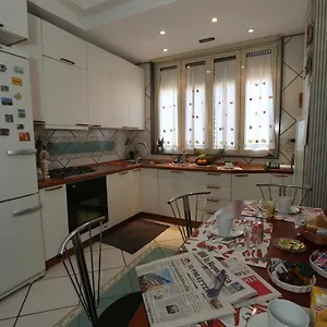 a-casa-di-marta-naples.hotels-amalfi.com/